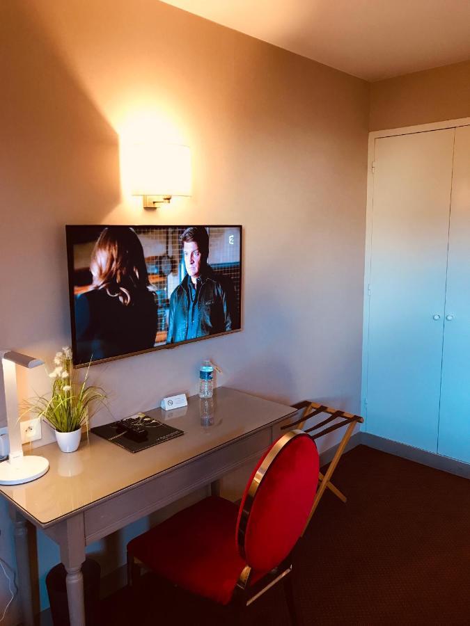 Hotel Le Gue Du Holme Saint-Quentin-sur-le-Homme Esterno foto
