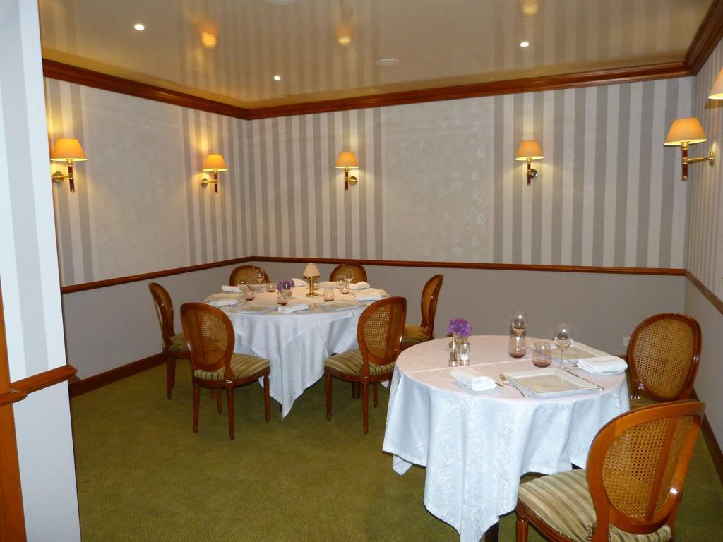 Hotel Le Gue Du Holme Saint-Quentin-sur-le-Homme Esterno foto