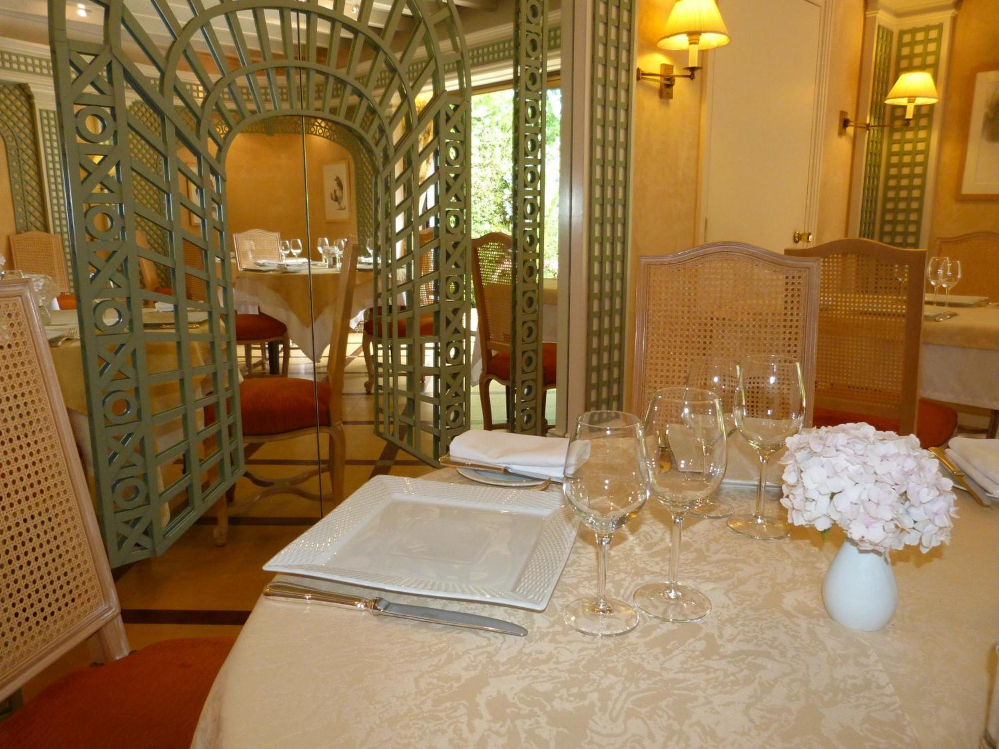 Hotel Le Gue Du Holme Saint-Quentin-sur-le-Homme Esterno foto