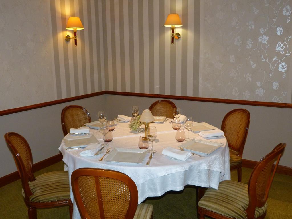 Hotel Le Gue Du Holme Saint-Quentin-sur-le-Homme Esterno foto