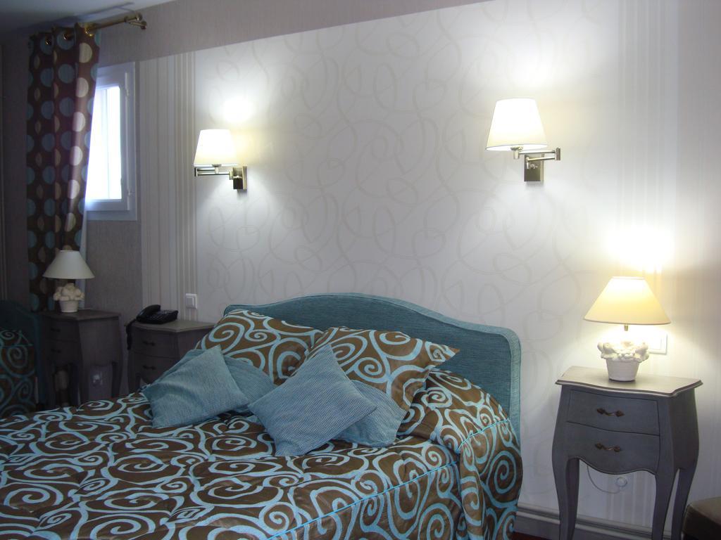 Hotel Le Gue Du Holme Saint-Quentin-sur-le-Homme Camera foto